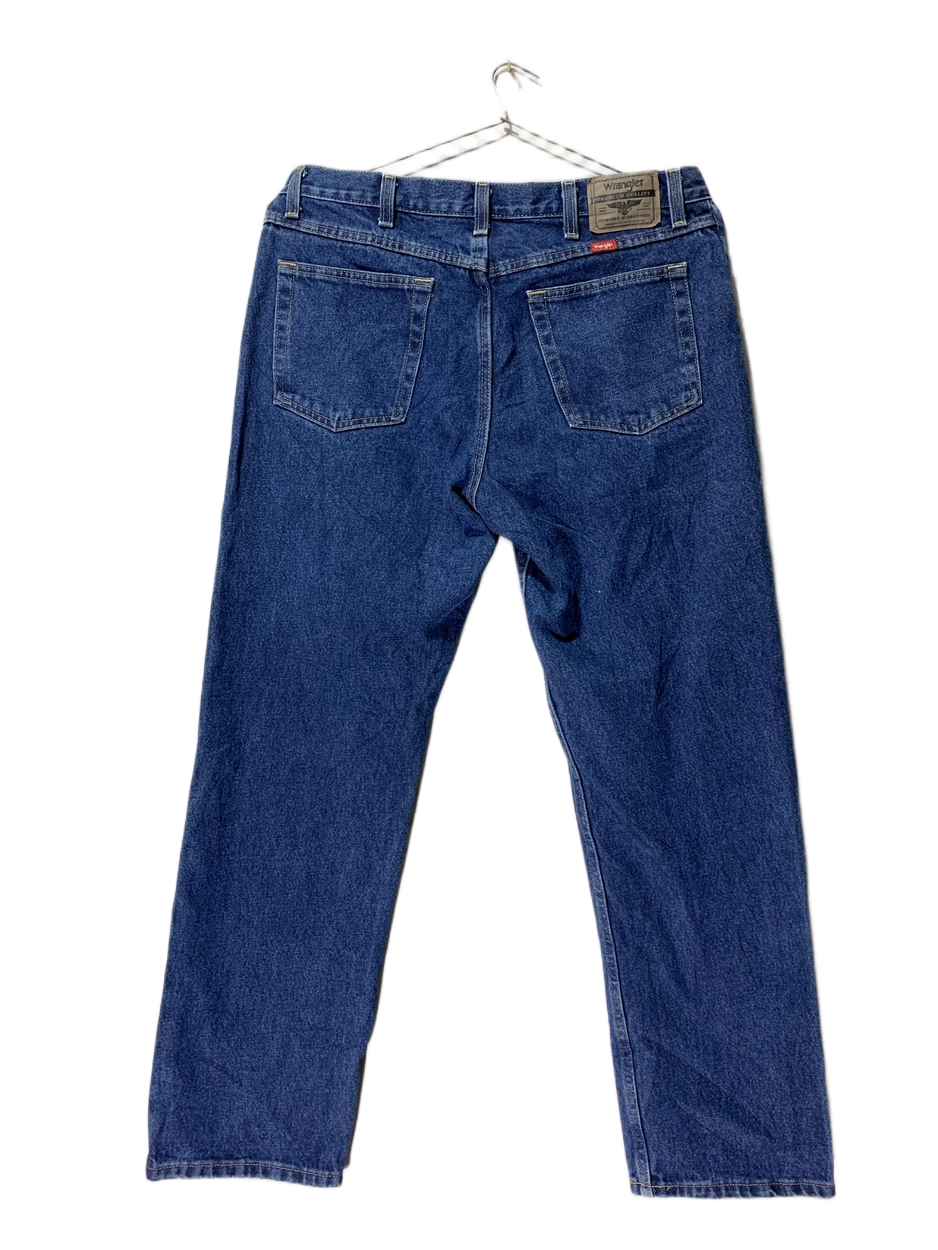 Wrangler Vintage Pant for Men – Large | Durable Workwear Denim Style