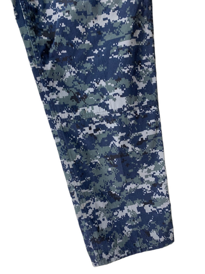 U.S. Navy Vintage Cargo Pant for Men – Large | Durable Military Workwear Style