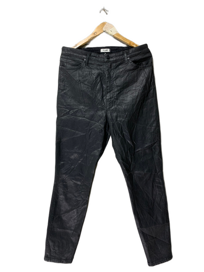 Wrangler Vintage Workwear Pant for Men – Medium | Durable Classic Utility Style