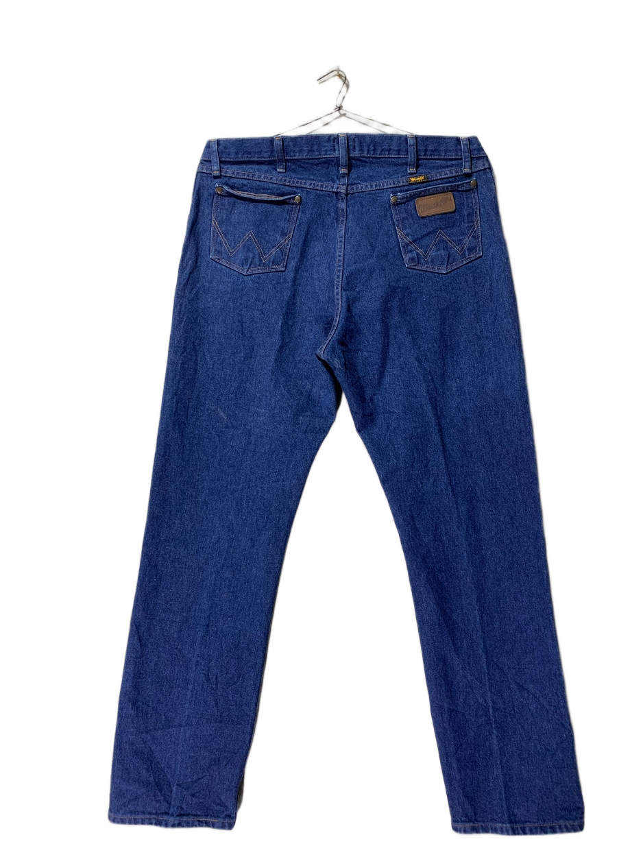 Wrangler Vintage Work Pant for Men – Large | Durable Heavy-Duty Utility Style |