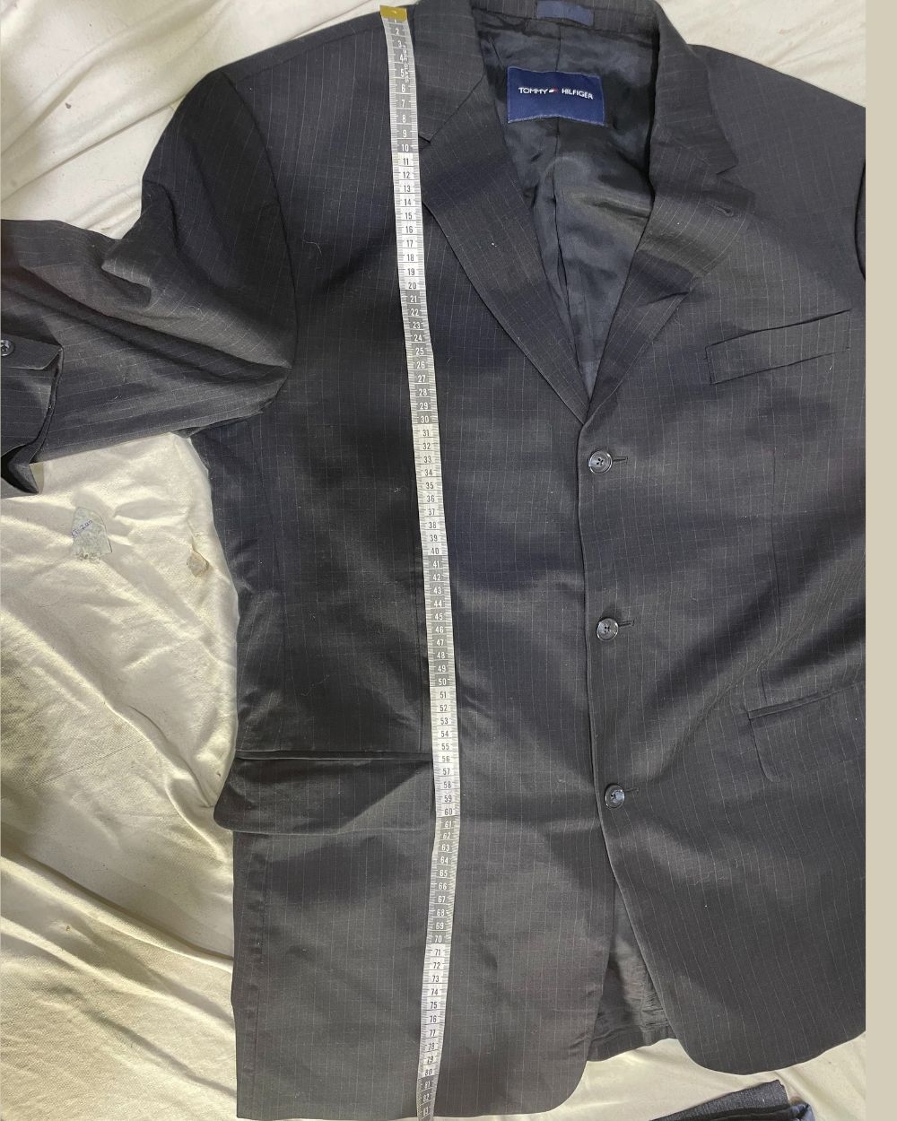 Tommy Hilfiger 90s Vintage Black Coat for Men – Classic Retro Outerwear